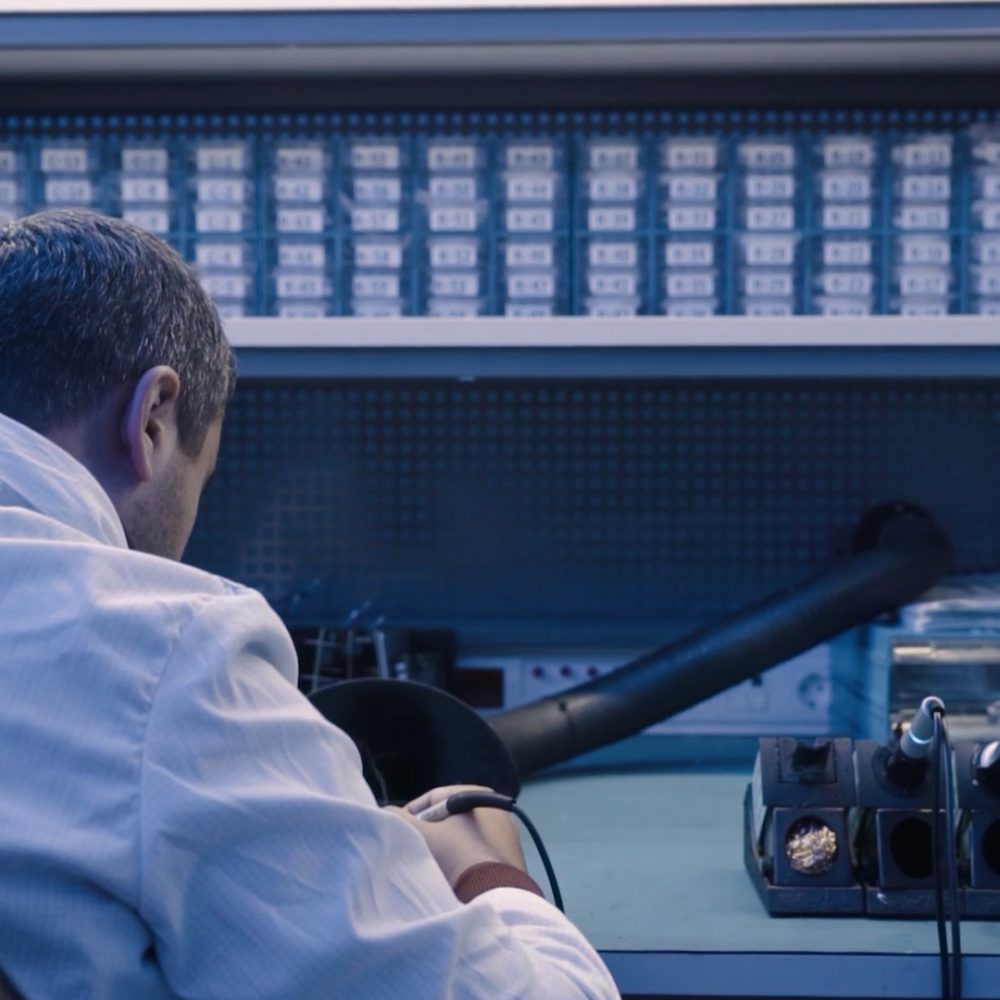 anova_tanitim_tr (1080p).00_01_55_06.Still007